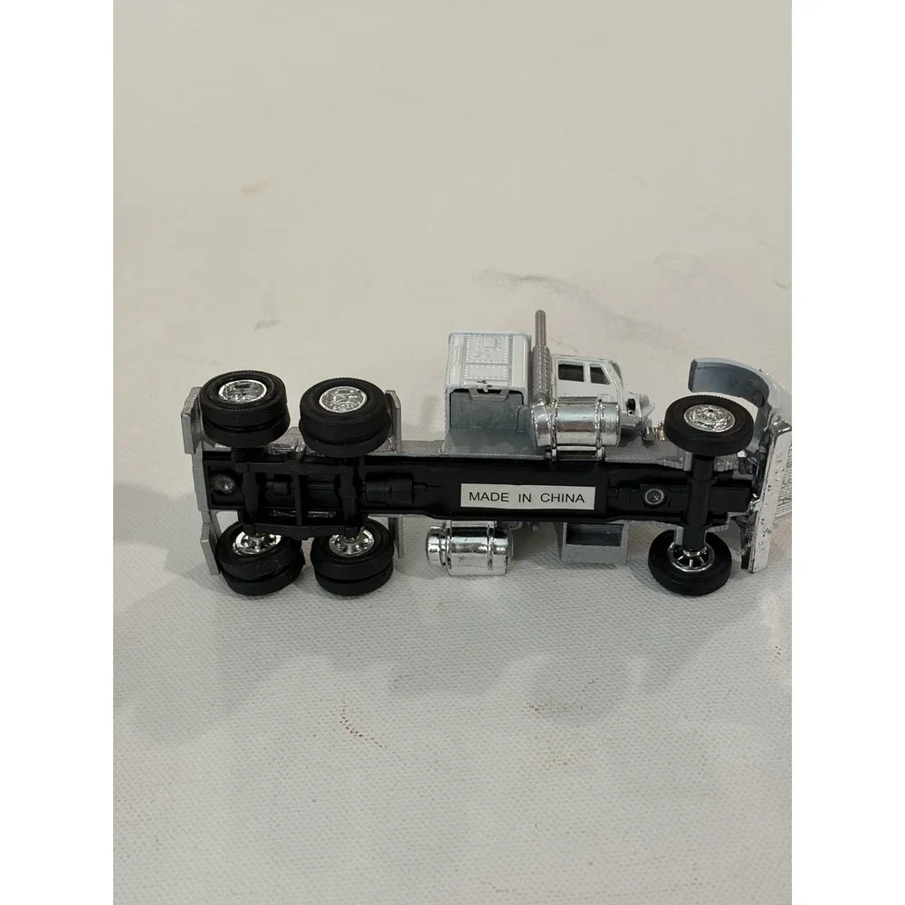 Lionel Die Cast Tractor Semi Truck White O Gauge Intermodal Vehicle No Trailer